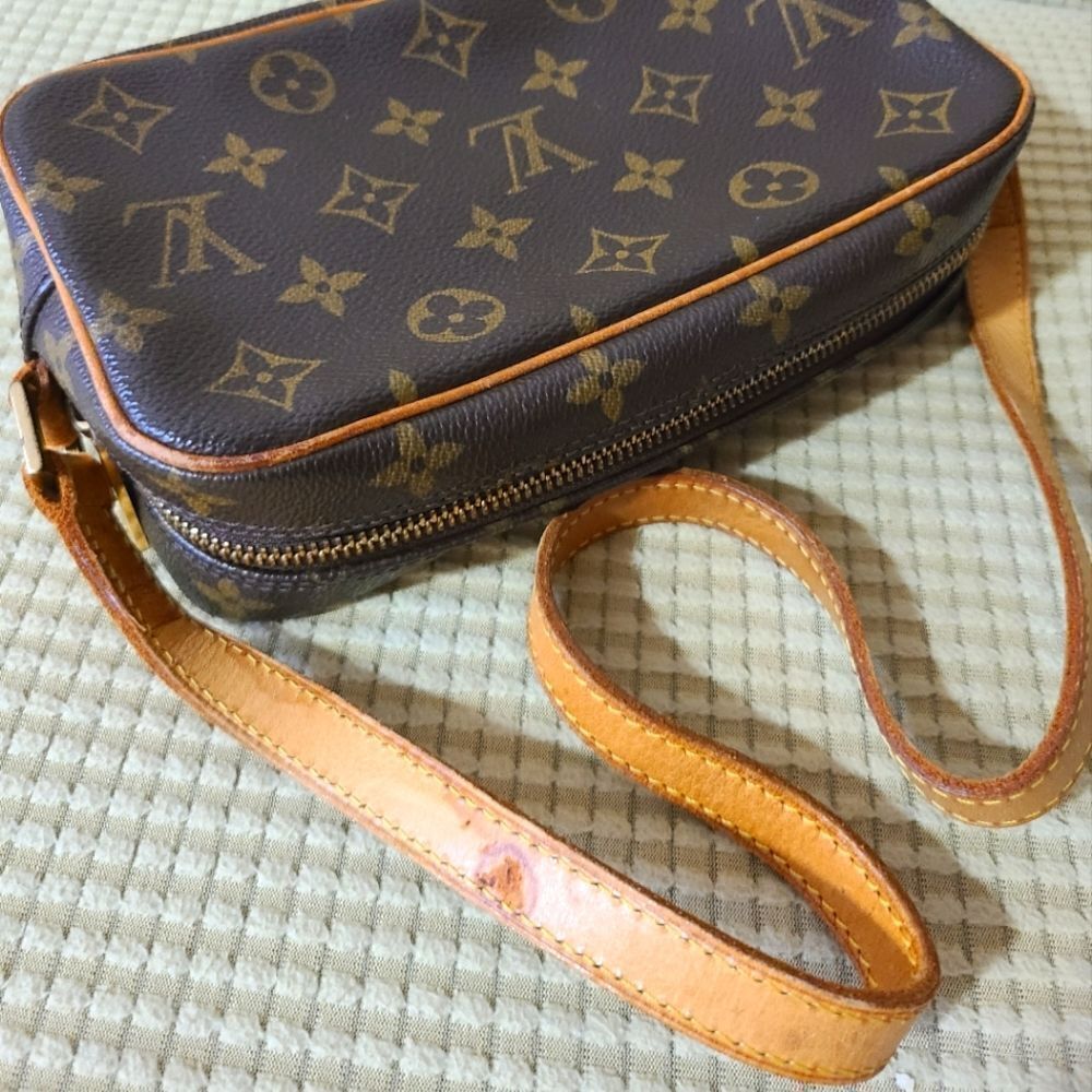 💯Authentic Louis Vuitton Handbag 🍀 - Picture 16 of 17